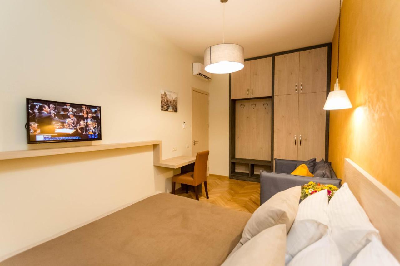 Luxury 3 Bedroom Apartment By Freedom Square City Center Tbilisi Zewnętrze zdjęcie