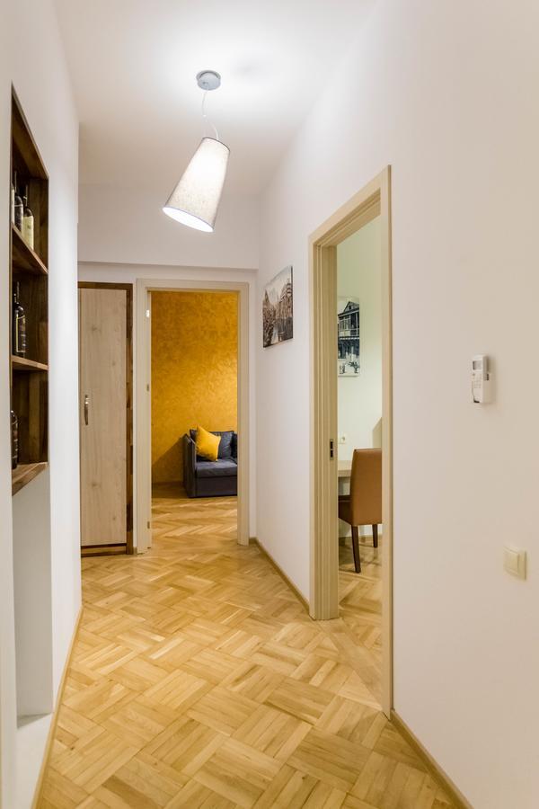 Luxury 3 Bedroom Apartment By Freedom Square City Center Tbilisi Zewnętrze zdjęcie