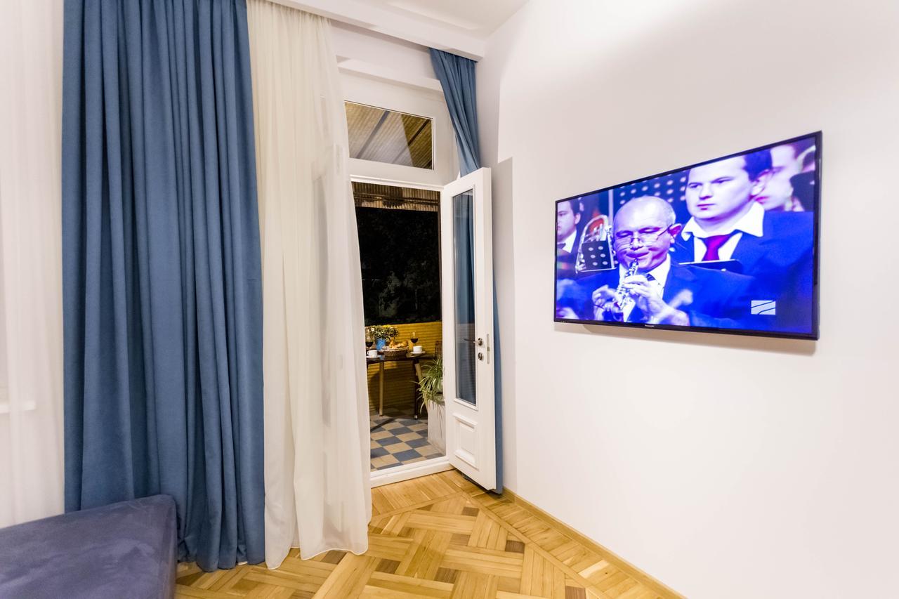 Luxury 3 Bedroom Apartment By Freedom Square City Center Tbilisi Zewnętrze zdjęcie