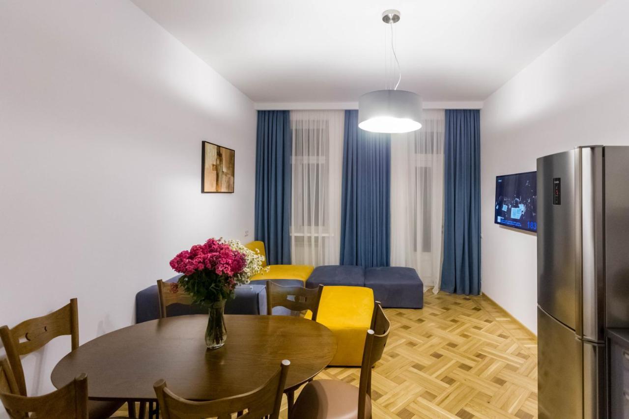 Luxury 3 Bedroom Apartment By Freedom Square City Center Tbilisi Zewnętrze zdjęcie